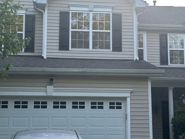 326 Luke Meadow Ln, Cary, NC 27519