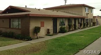 2 bed, 1.5 bath, 1100 sqft, $2,350 — Photo 2