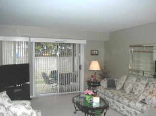 41 Spruce St, Bedminster, NJ 07921