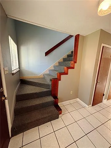 56 Stanton Hall Dr — Photo 3
