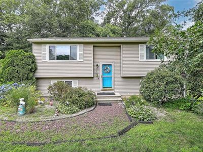 16 Jennifer Ln, Coventry, RI, 02816