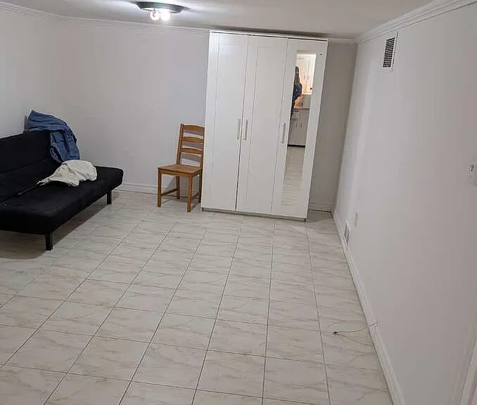 21 Patricia Ave — Photo 9