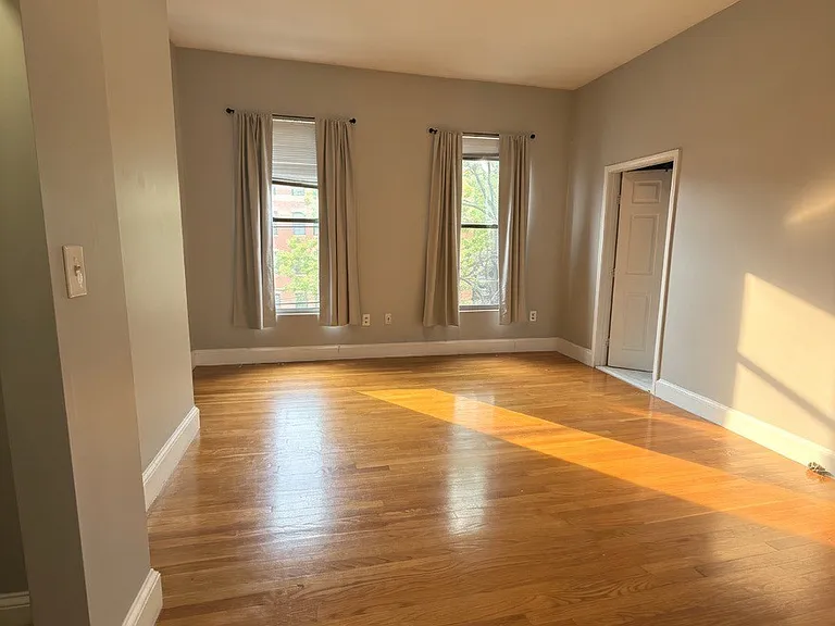 669 Massachusetts Ave #2 — Photo 3
