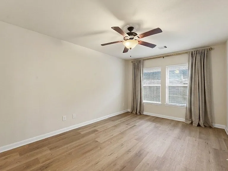 18751 Majestic Vista Ln — Photo 14