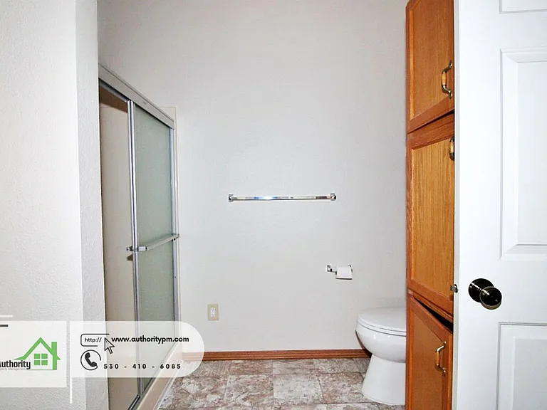 332 Mammoth Path — Photo 18