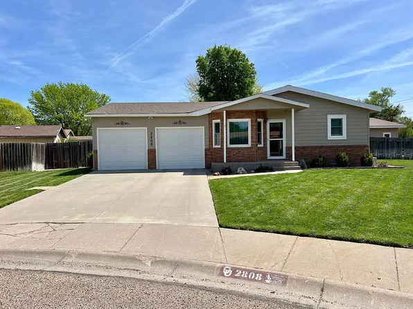 2808 Kris Pl, Garden City, KS 67846