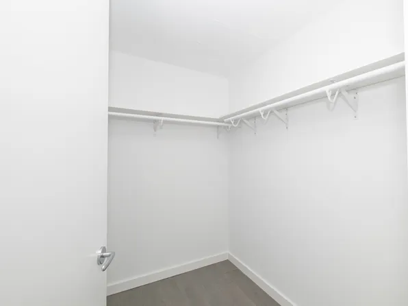 320 Adolphus Avenue image 14 of 162