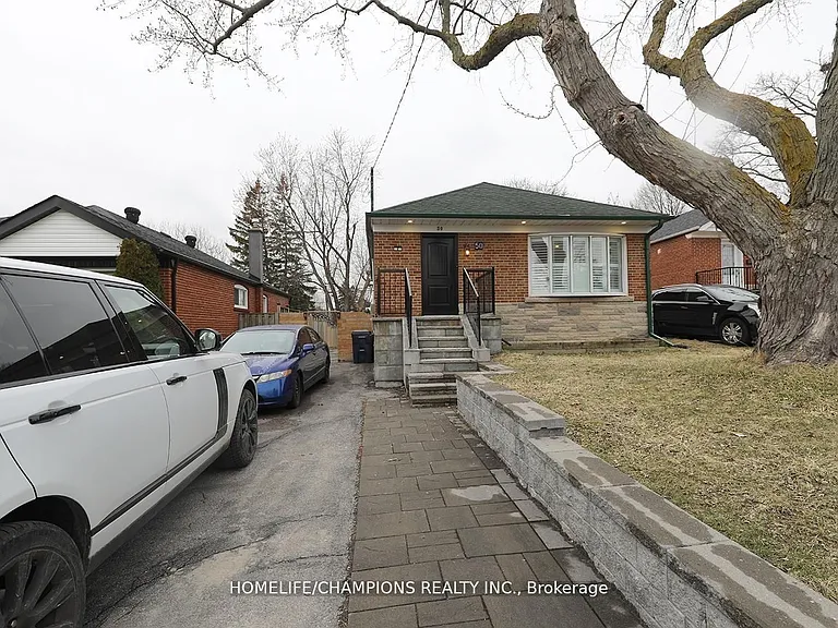 50 Fraserton Cres — Photo 1