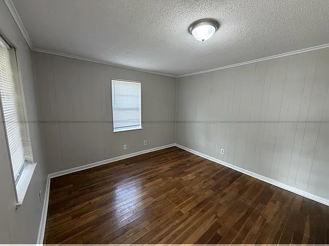 258 Oak St — Photo 10