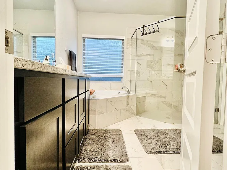 2102 Marian Lee Ln — Photo 18