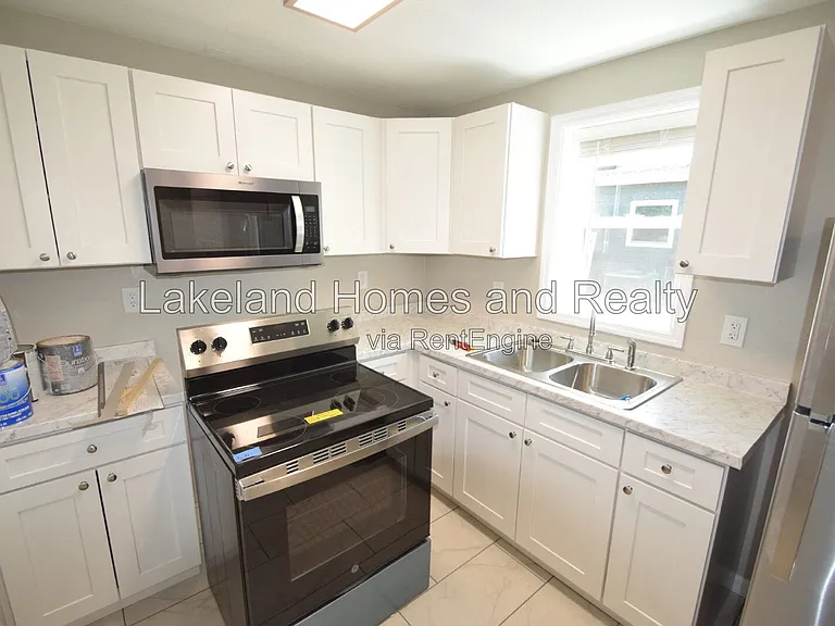 527 Garden Dr N #2 — Photo 8