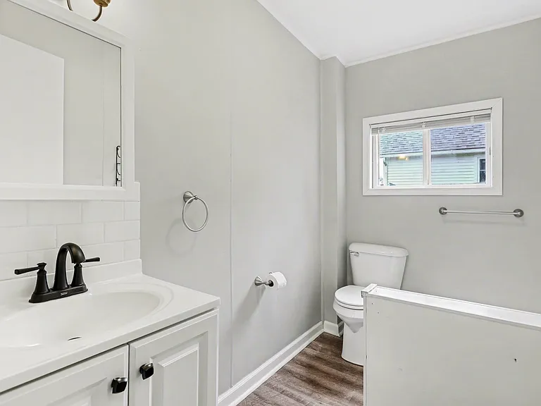 801 S Sherman St — Photo 1