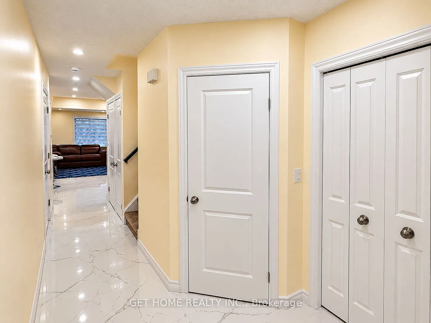 3 bed, $2,700 — Photo 2
