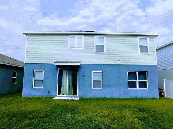 2nd image of 418 Winter Bliss Ln