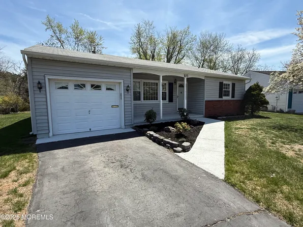 103 Edinburgh Court, Toms River, NJ 08757