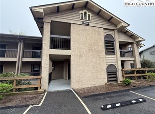 908 Chetola Lake Drive #303 Wren, Blowing Rock, NC 28605