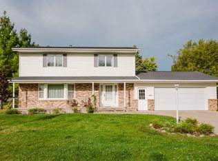 1204 6th Cir SE, Waseca, MN 56093