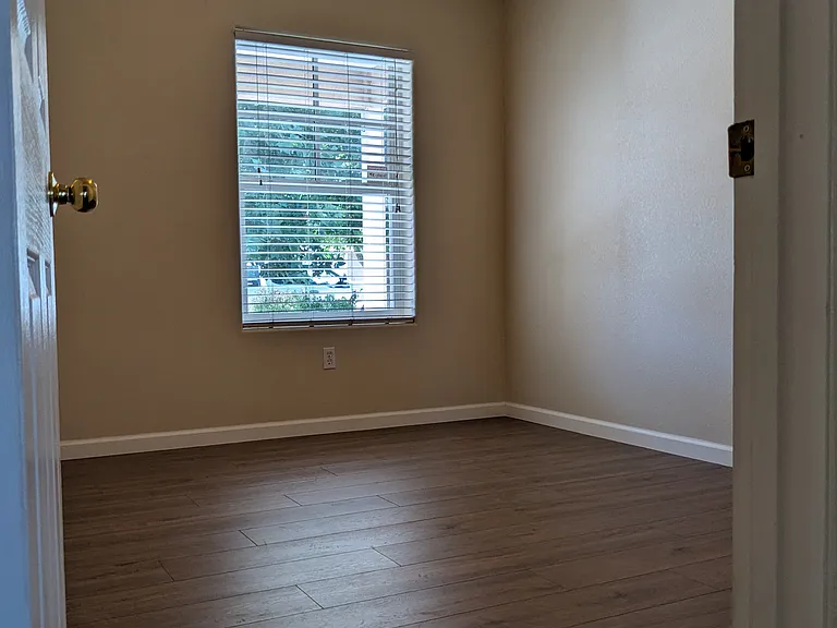 10436 Calle Rosa NW — Photo 22