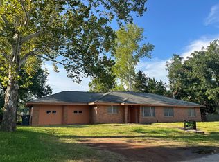 106 Jane Dr, Columbus, TX 78934