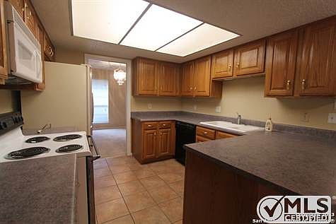 3rd image of 6107 Woodmoor St