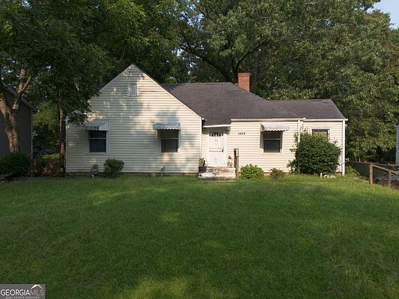 2nd image of 1558 Belmont Ave SW