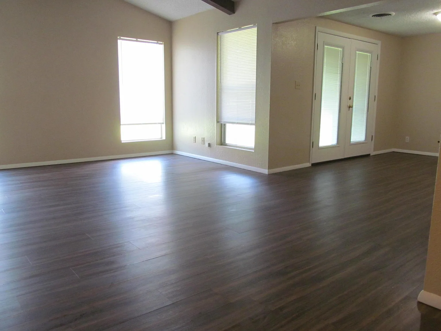 3 bed, 1550 sqft, $1,250 — Photo 1