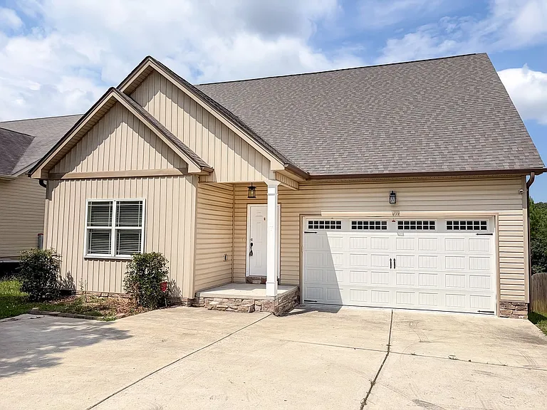 8492 Standifer Gap Rd — Photo 1