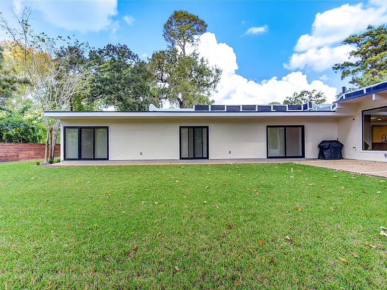 303 Isolde Dr — Photo 34