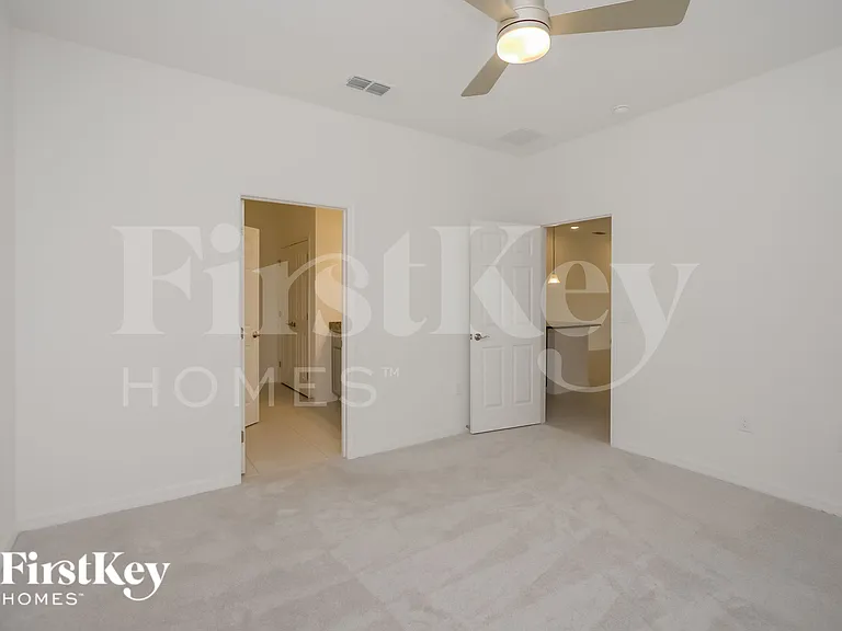 344 Corbel Ln — Photo 5