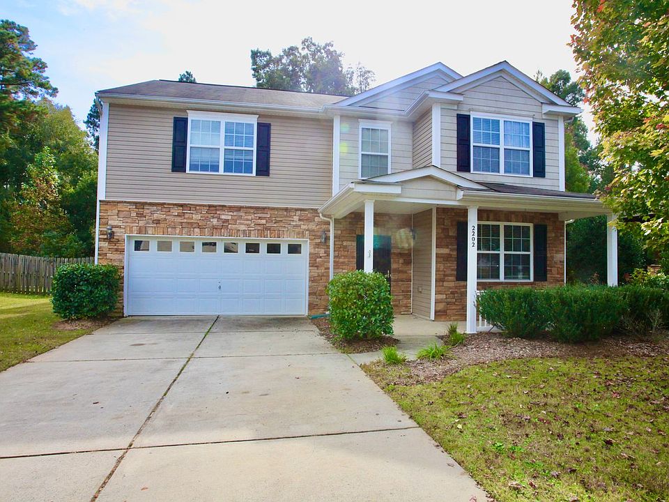 1st image of 2202 Savannah Hills Dr