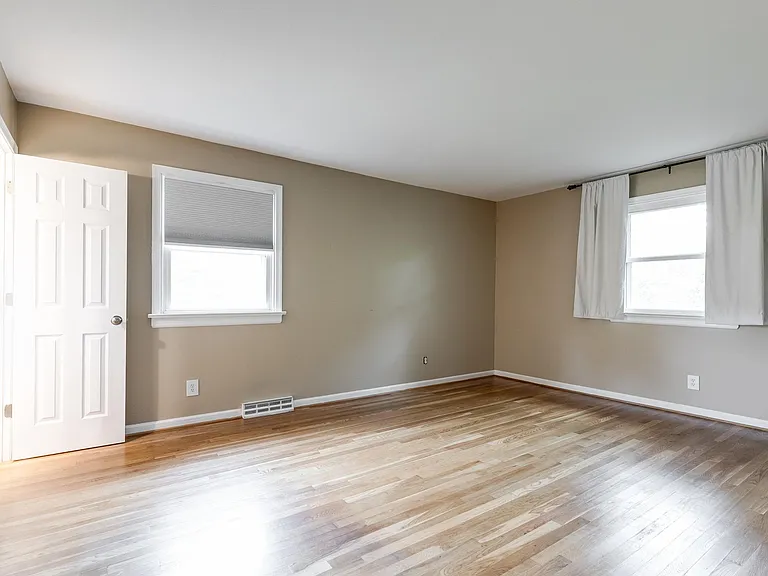 9221 Whitemont Dr — Photo 26