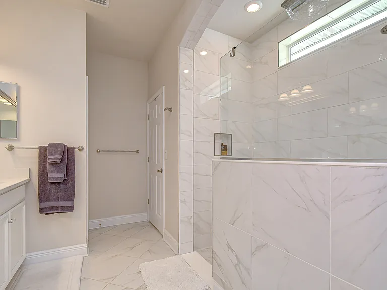 15371 Caravan Ave — Photo 23