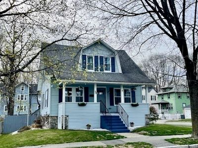 54 Henshaw St, Worcester, MA, 01603