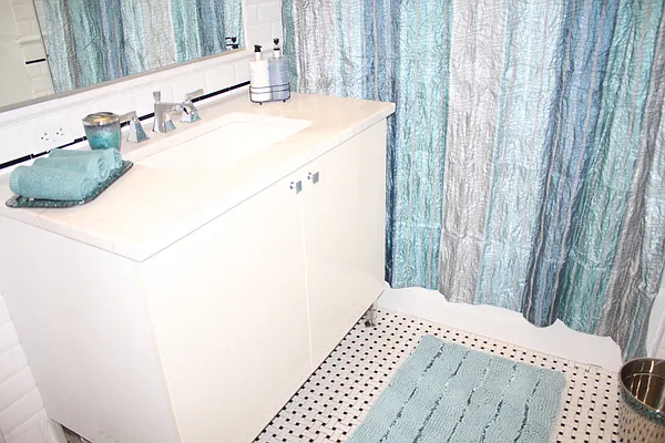 Rented by UDR | media 45