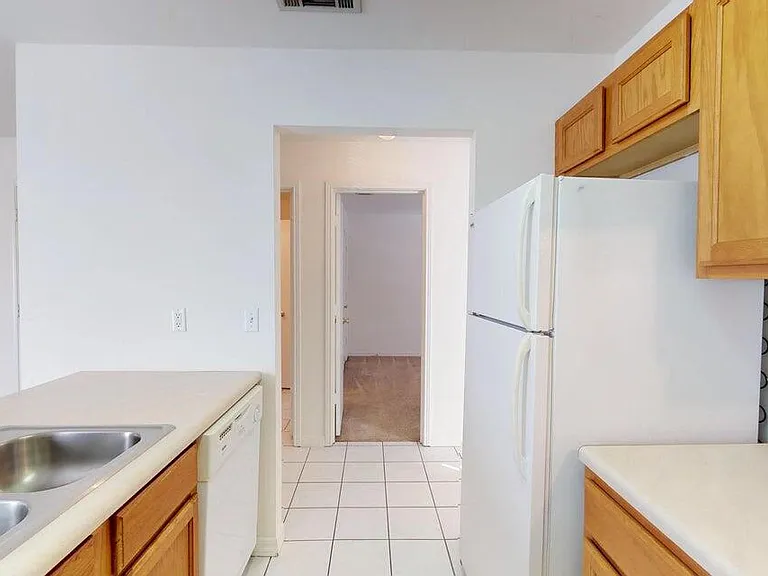 1863 Norwood Ct #4 — Photo 5