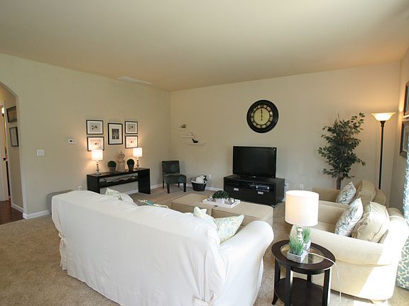 4th image of 606 Cherrywood Dr SW