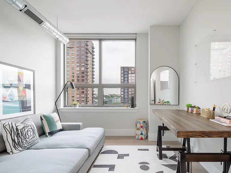 Soho Lofts — Photo 8