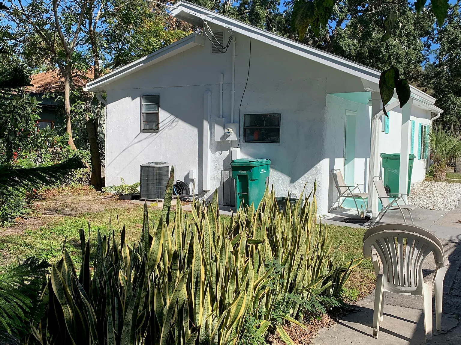 1360 Daytona Ave — Photo 2