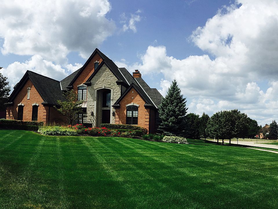 1st image of 23772 Point O Woods Ct