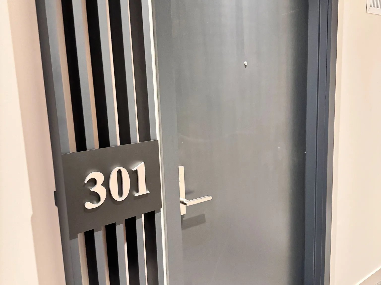 2 bed, $3,300 — Photo 2