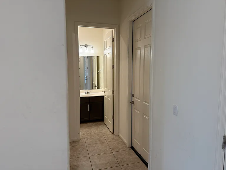 1646 W Aristides St — Photo 7