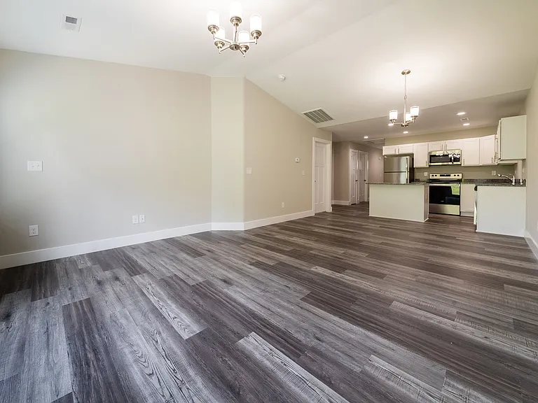 930 Sparrow Ln — Photo 10