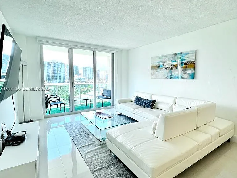 19370 Collins Ave #918 — Photo 6