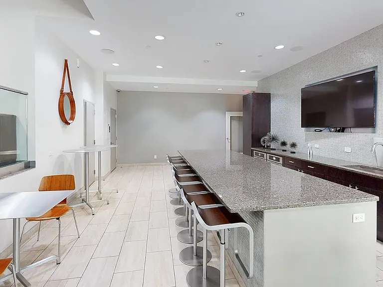 43 Gilbert Ave #1F — Photo 28