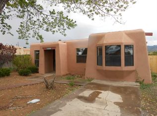 2105 Calle Ensenada, Santa Fe, NM 87505