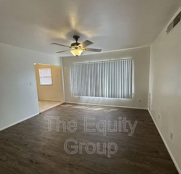 1124 E St #D — Photo 10
