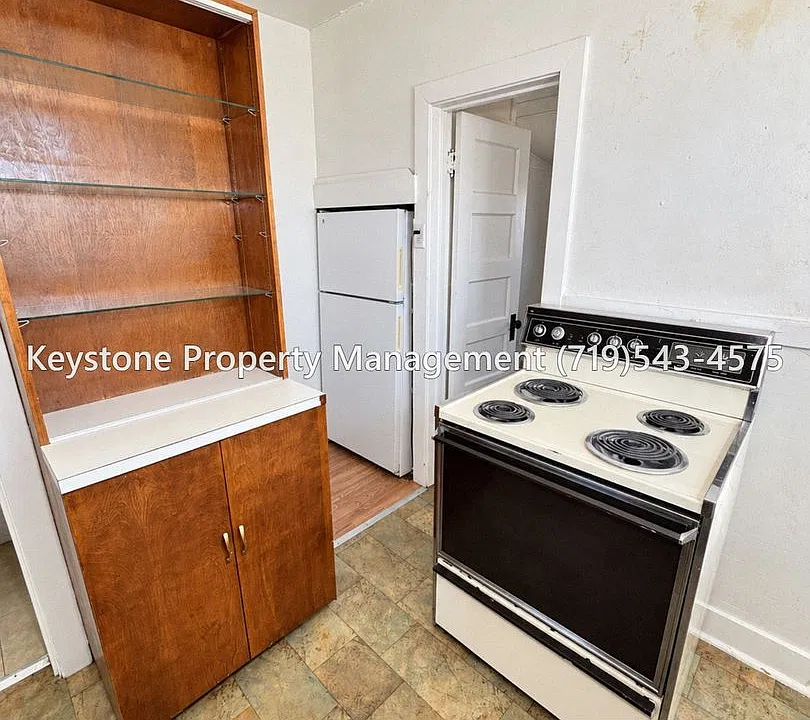 $385 Off First Month! Cozy 1-Bedroom with Private Entrance & Covered Porch $775/$775