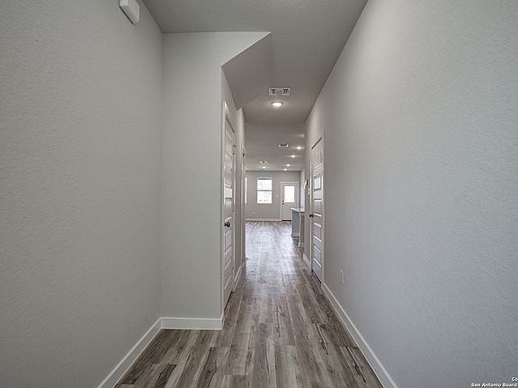 3rd image of 14515 Emerio Drive