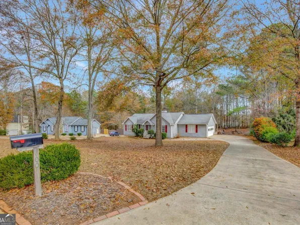 100 Richmond Pl, Newnan, GA 30265