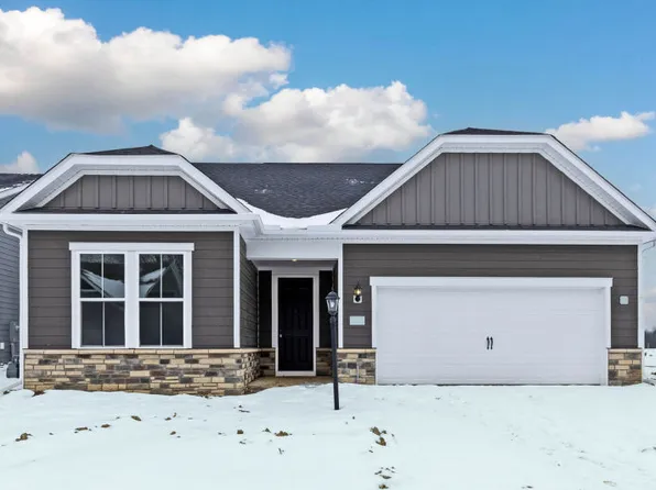 1024 Oldcastle Rd, Lewis Center, OH 43035